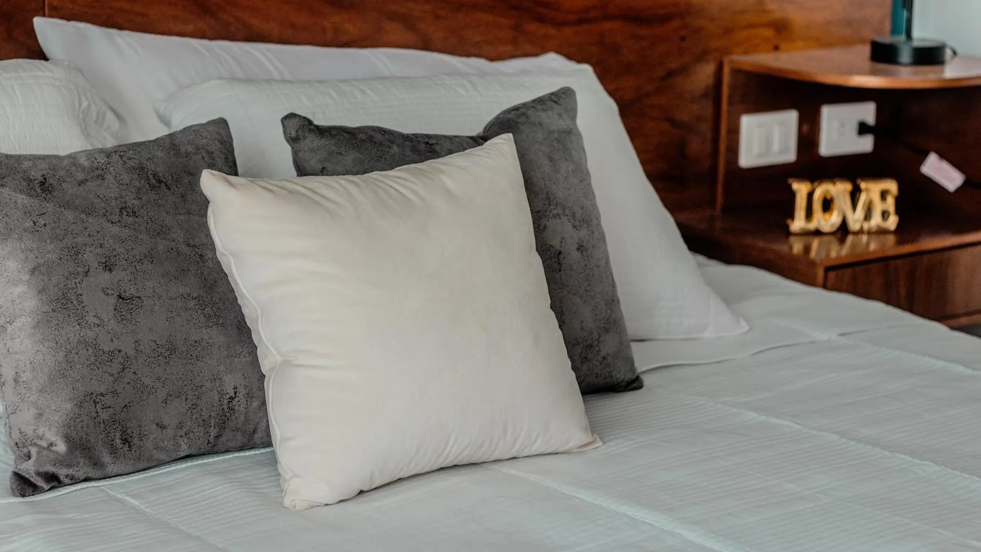 Itzamna Luxury Condos Whit Ocean Viewpool Playa del Carmen Mexico