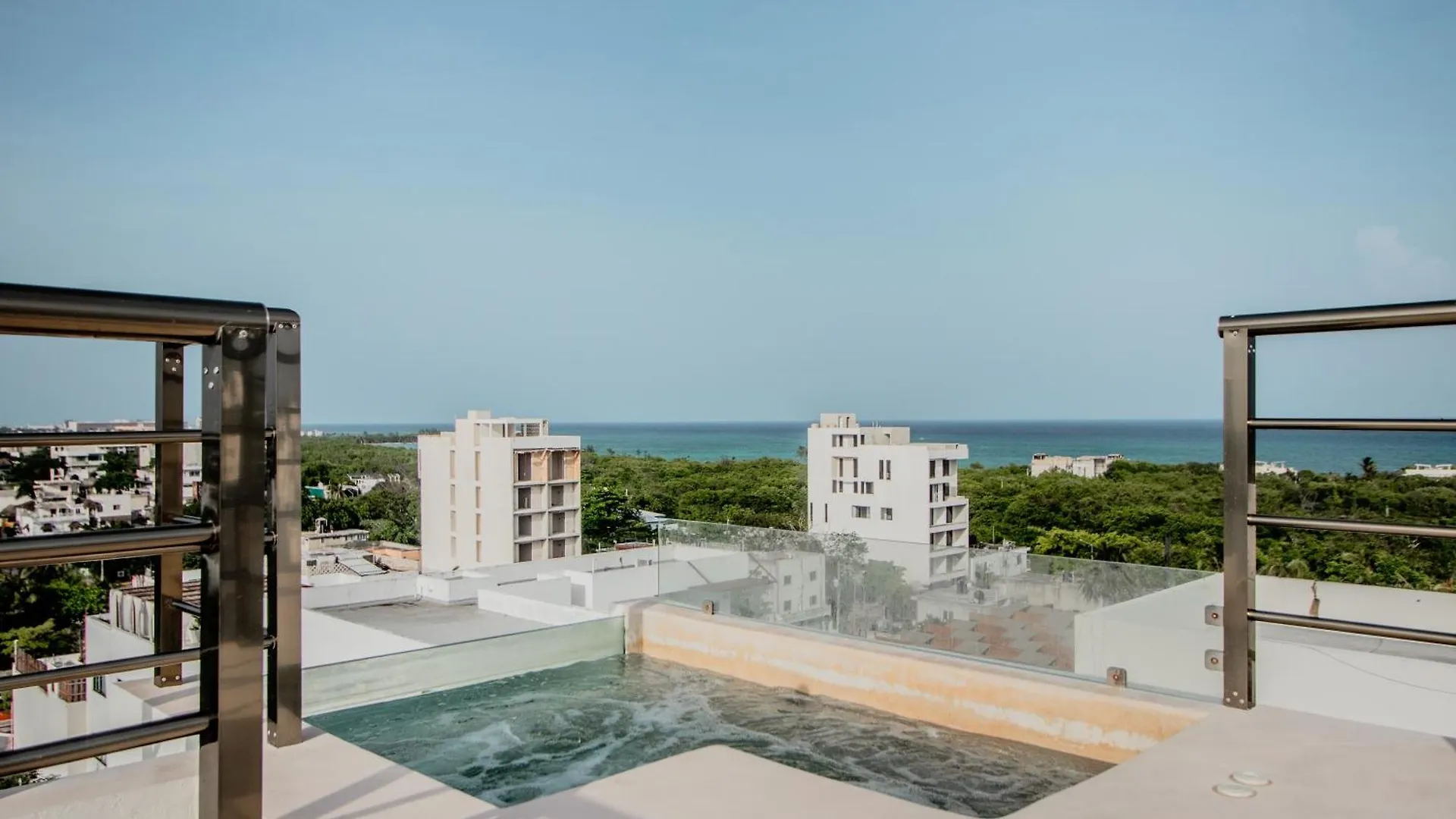Itzamna Luxury Condos Whit Ocean Viewpool Playa del Carmen