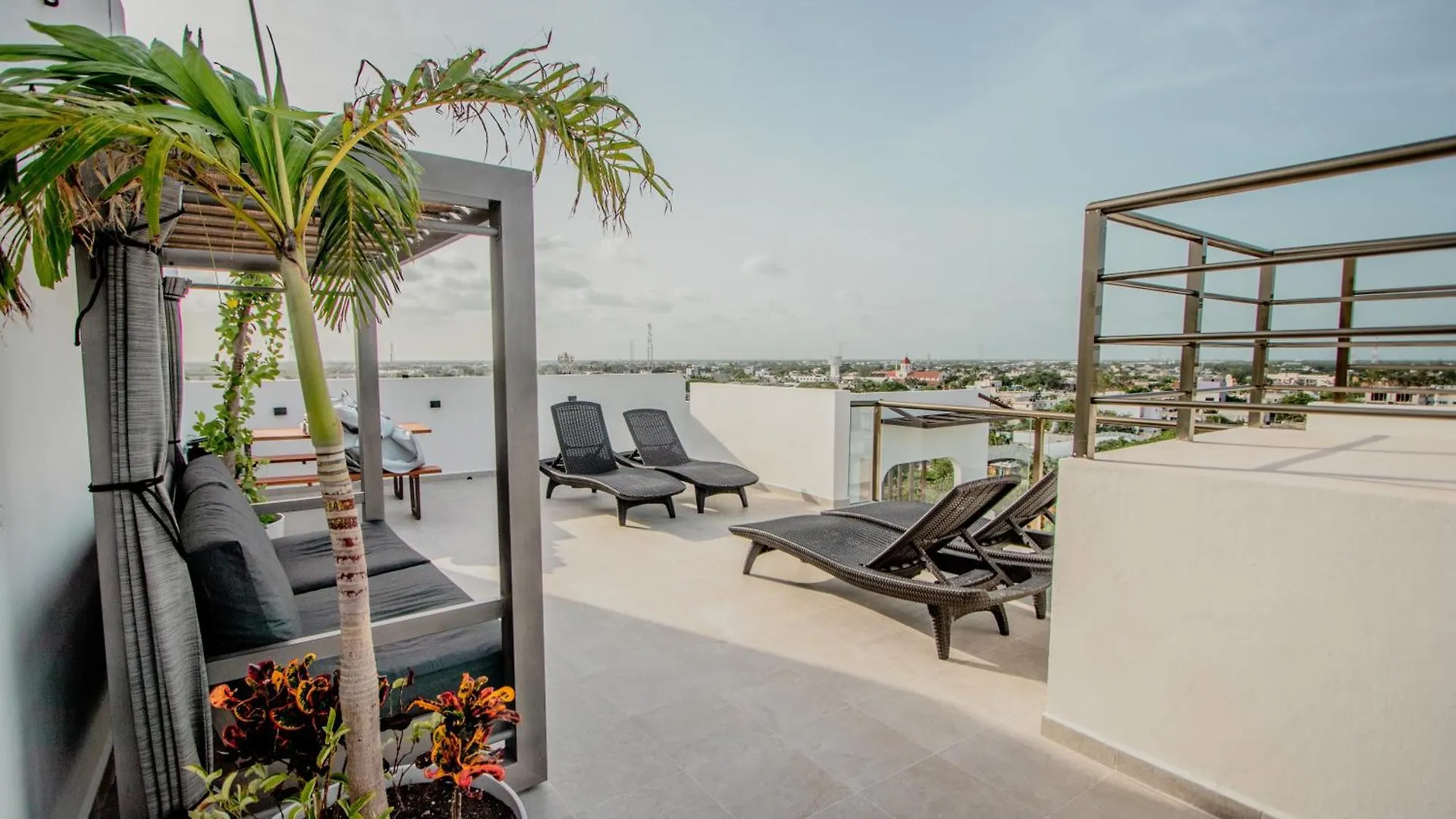 Itzamna Luxury Condos Whit Ocean Viewpool Playa del Carmen Mexico