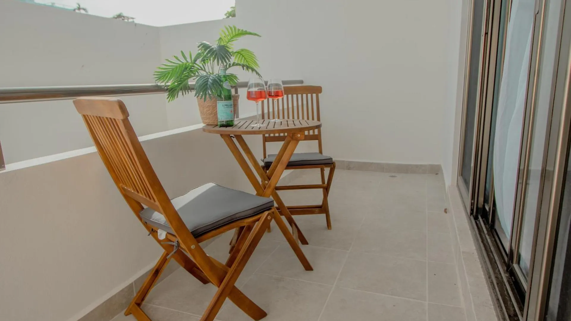 Itzamna Luxury Condos Whit Ocean Viewpool Playa del Carmen Mexico